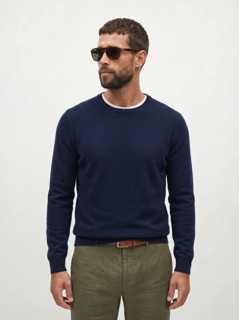 BVM KN SWT 001 NVY 03 half body front