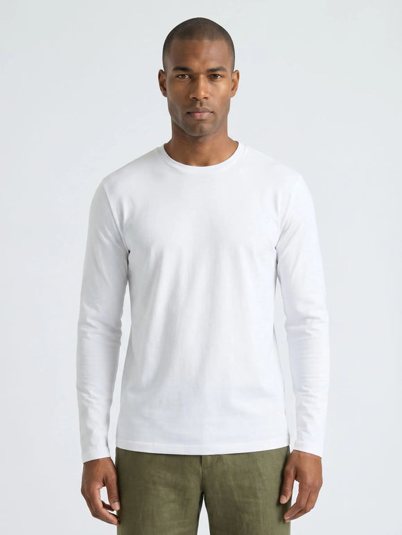 BVM TP TEE 007 WHT 03 half body front